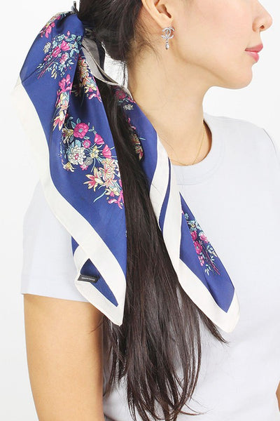 Contrast Floral Scarf