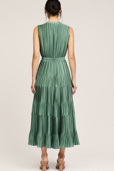 Sleeveless Pleated Dress