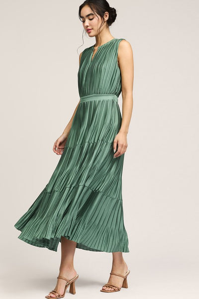 Sleeveless Pleated Dress